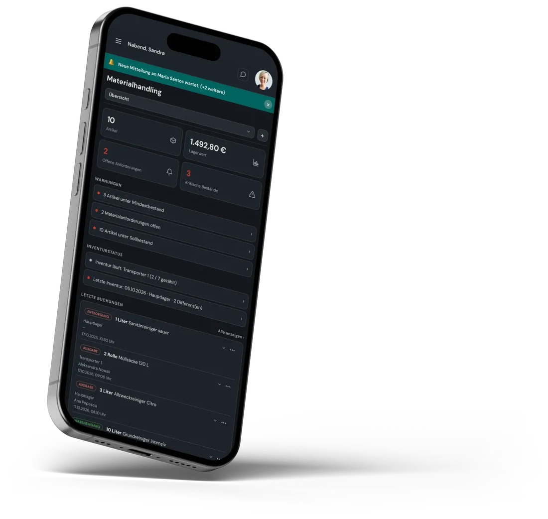 Smartphone mit dem Materialhandling der Plattform: Artikel, Lagerwert, offene Anforderungen, kritische Bestände, Warnungen, Inventurstatus und letzte Buchungen