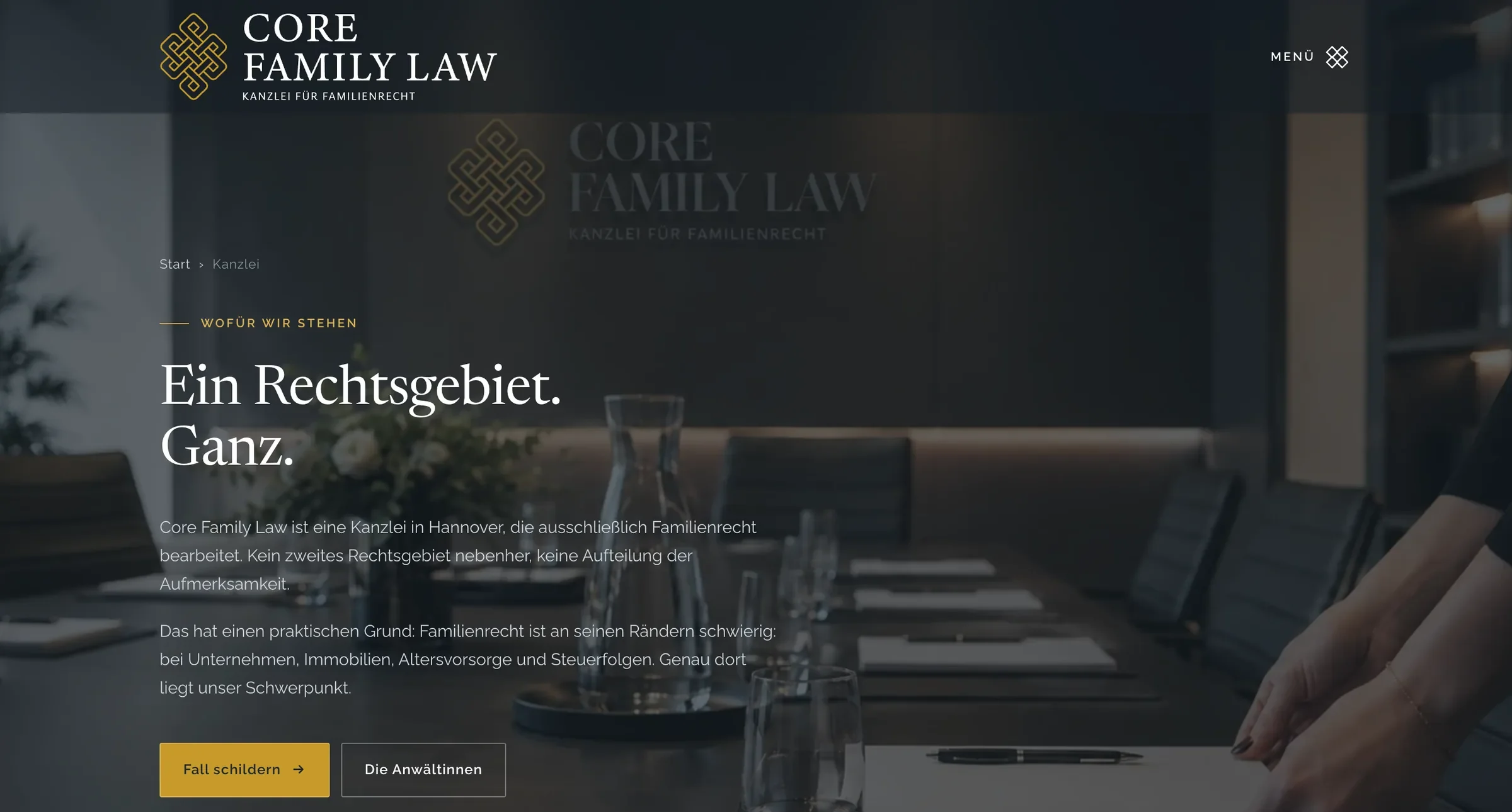 Kanzleiseite von Core Family Law am Desktop: Ein Rechtsgebiet. Ganz.